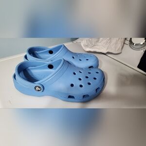 Crocs womens size 7